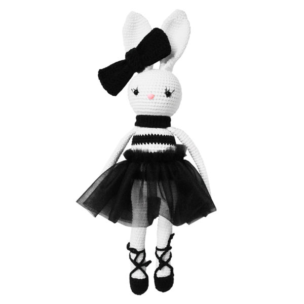siyah beyaz el örgüsü organik oyuncak balerin tavşan